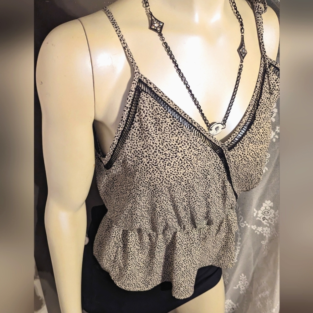 The neck sienna sky new w tags med tank print black & white sexy flowy